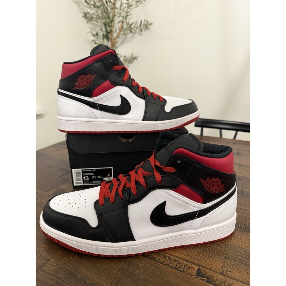 DQ8426-106 Mens Air Jordan Sz 13 RETRO 1 MID GYM RED BLACK TOE Bred Black White